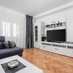 Relax Риека
